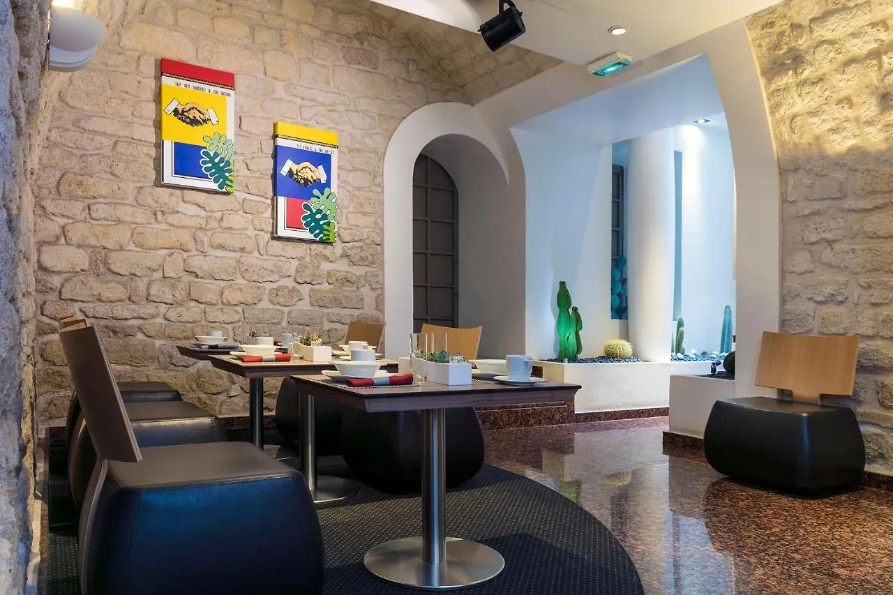 Select Hotel